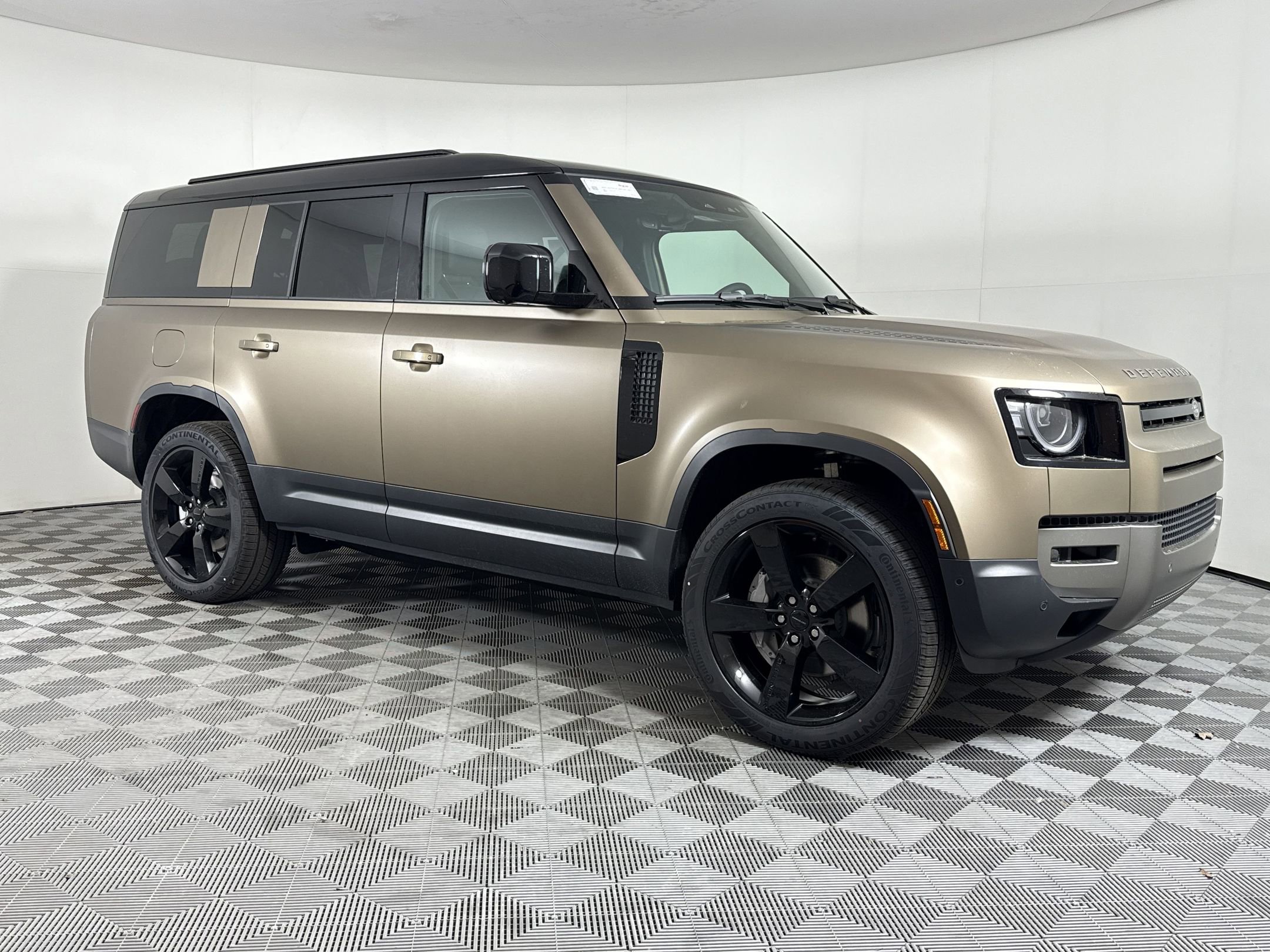 New 2026 Land Rover Defender 130 S AWD/4WD image 8