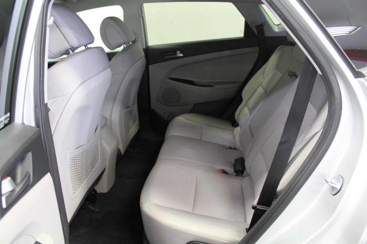 Used 2016 Hyundai Tucson SE w/ Option Group 12 image 19