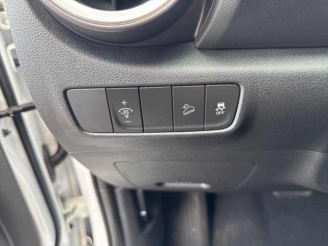 Used 2023 Hyundai Kona SEL w/ Cargo Package image 11