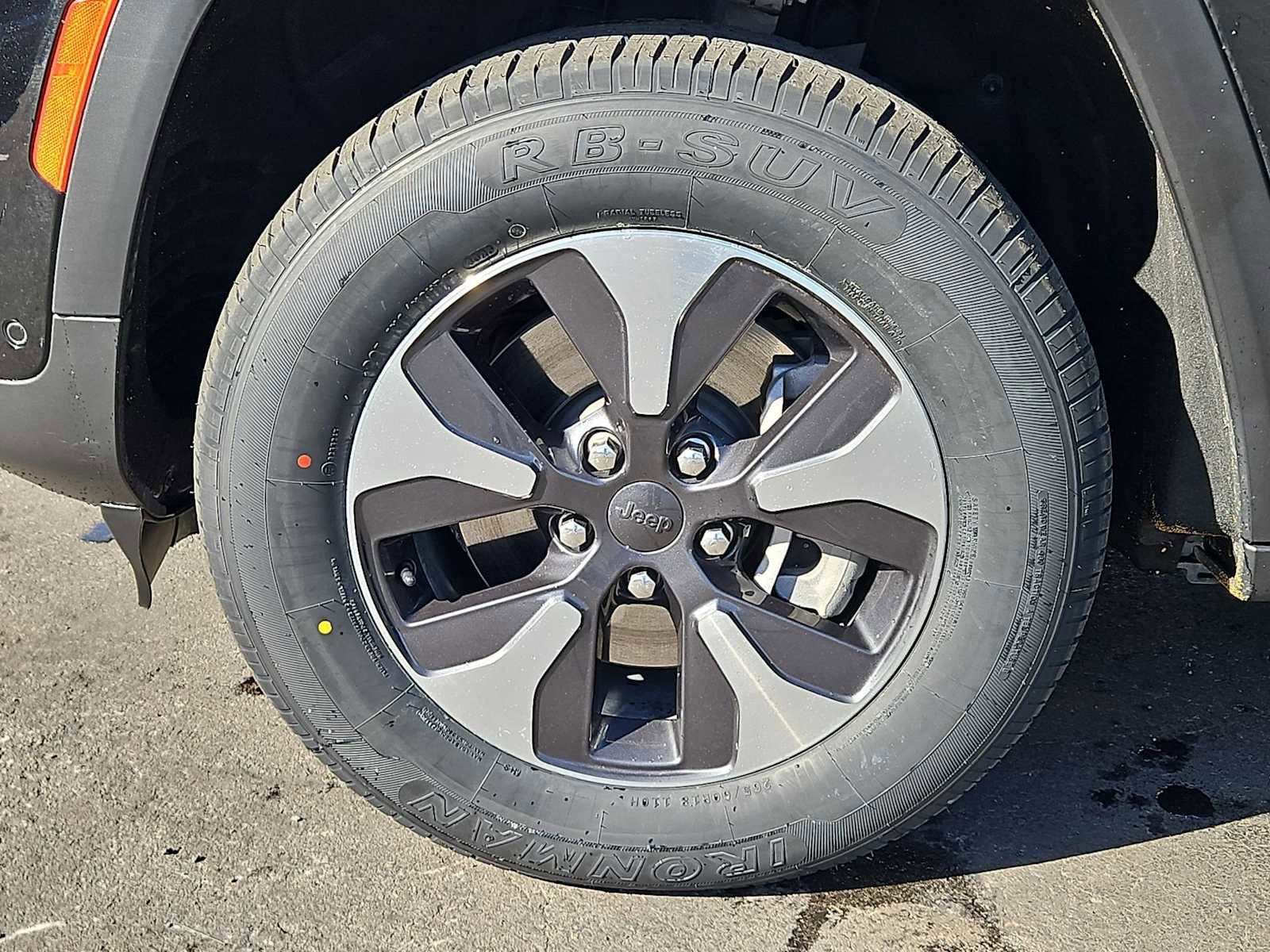 Used 2022 Jeep Grand Cherokee Limited 4xe w/ Luxury Tech Group II image 14