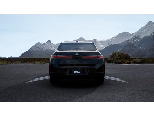 New 2027 BMW i7 xDrive60 AWD/4WD image 5