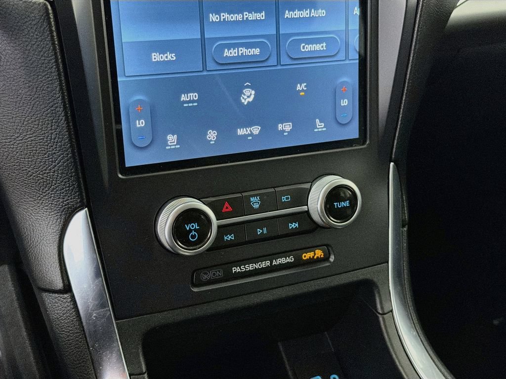 Used 2022 Ford Edge Titanium AWD/4WD image 19
