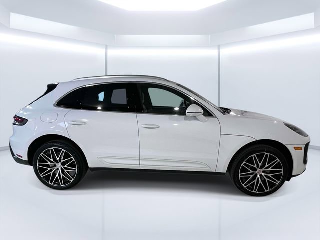 New 2026 Porsche Macan AWD/4WD image 10