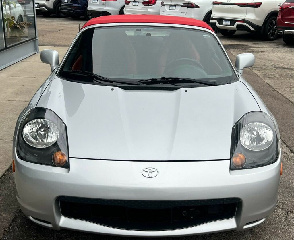 Used 2002 Toyota MR2 RWD image 25