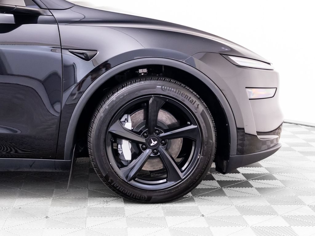 Used 2026 Tesla Model Y Long Range AWD/4WD image 33