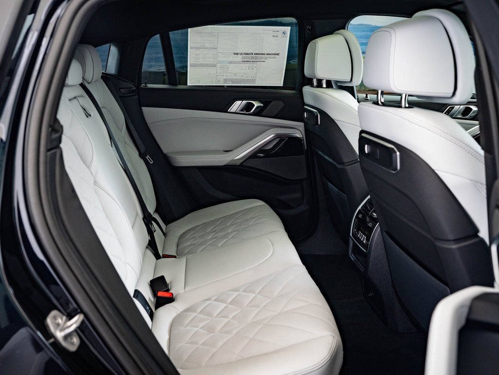 New 2026 BMW X6 xDrive40i image 35
