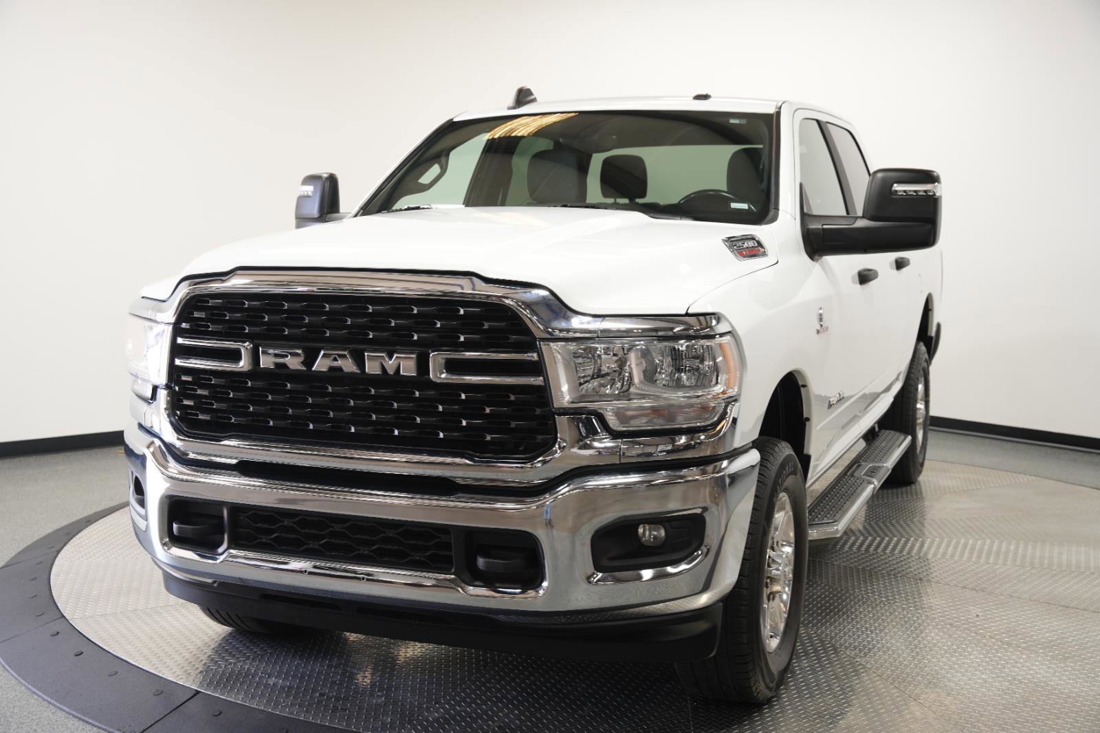 Used 2024 RAM 2500 Big Horn image 3