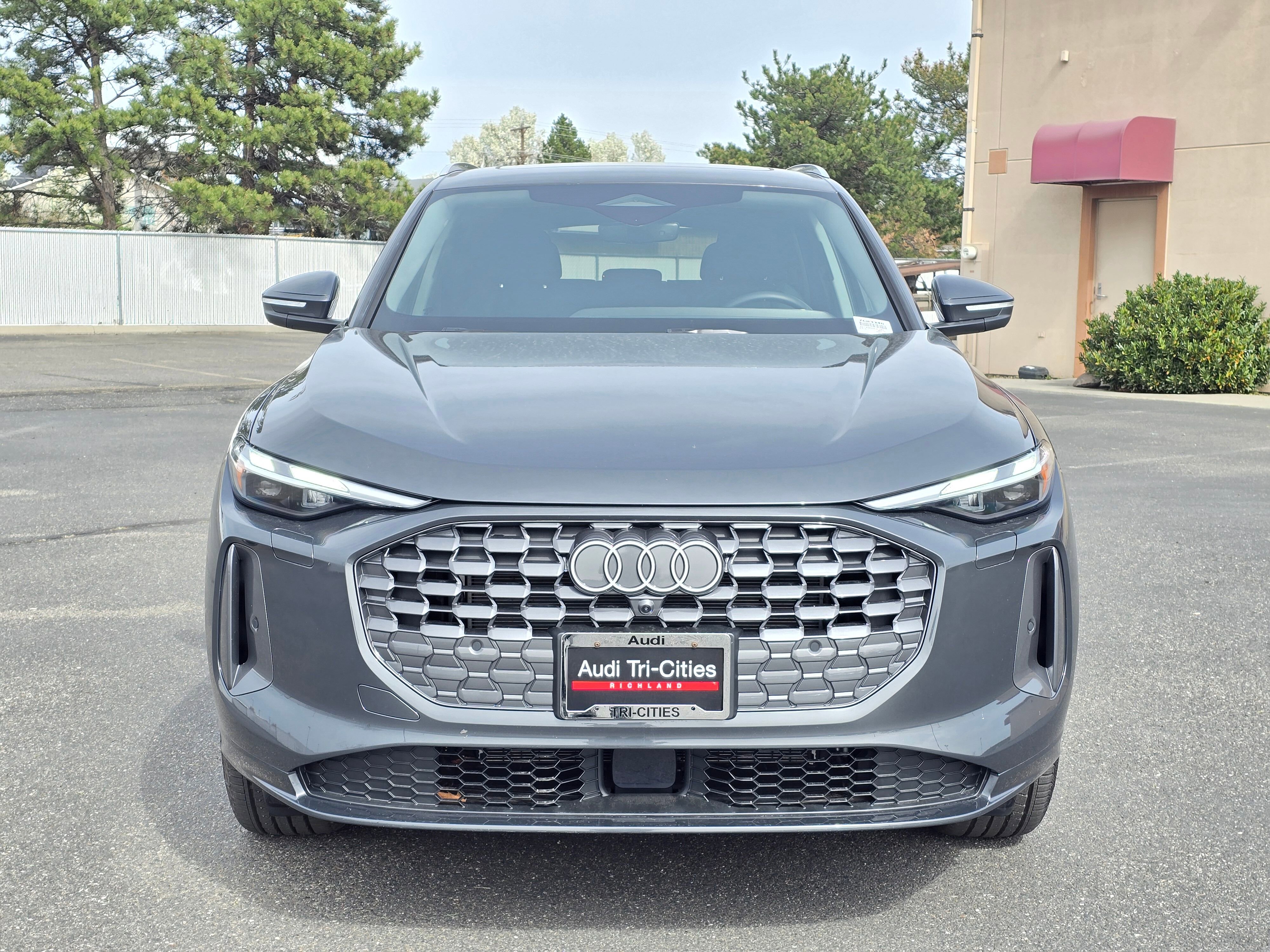 Certified 2025 Audi Q5 Premium w/ Convenience Package image 37