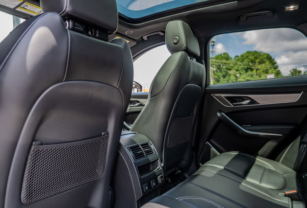 Used 2024 Jaguar F-PACE R-Dynamic S AWD/4WD image 21