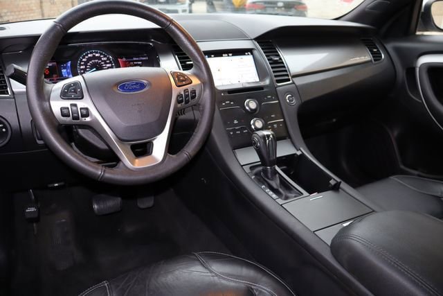 Used 2017 Ford Taurus SEL w/ Equipment Group 201A AWD/4WD image 5