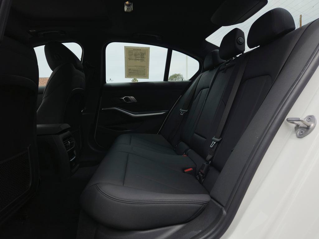 Used 2021 BMW 330i Sedan w/ Convenience Package RWD image 10