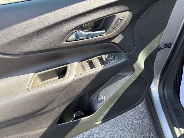 Used 2024 Chevrolet Equinox LT AWD/4WD image 11