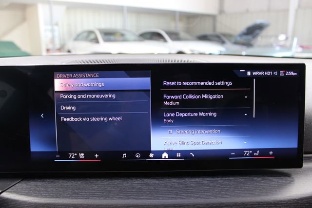 Used 2026 BMW 330i xDrive Sedan AWD/4WD image 29