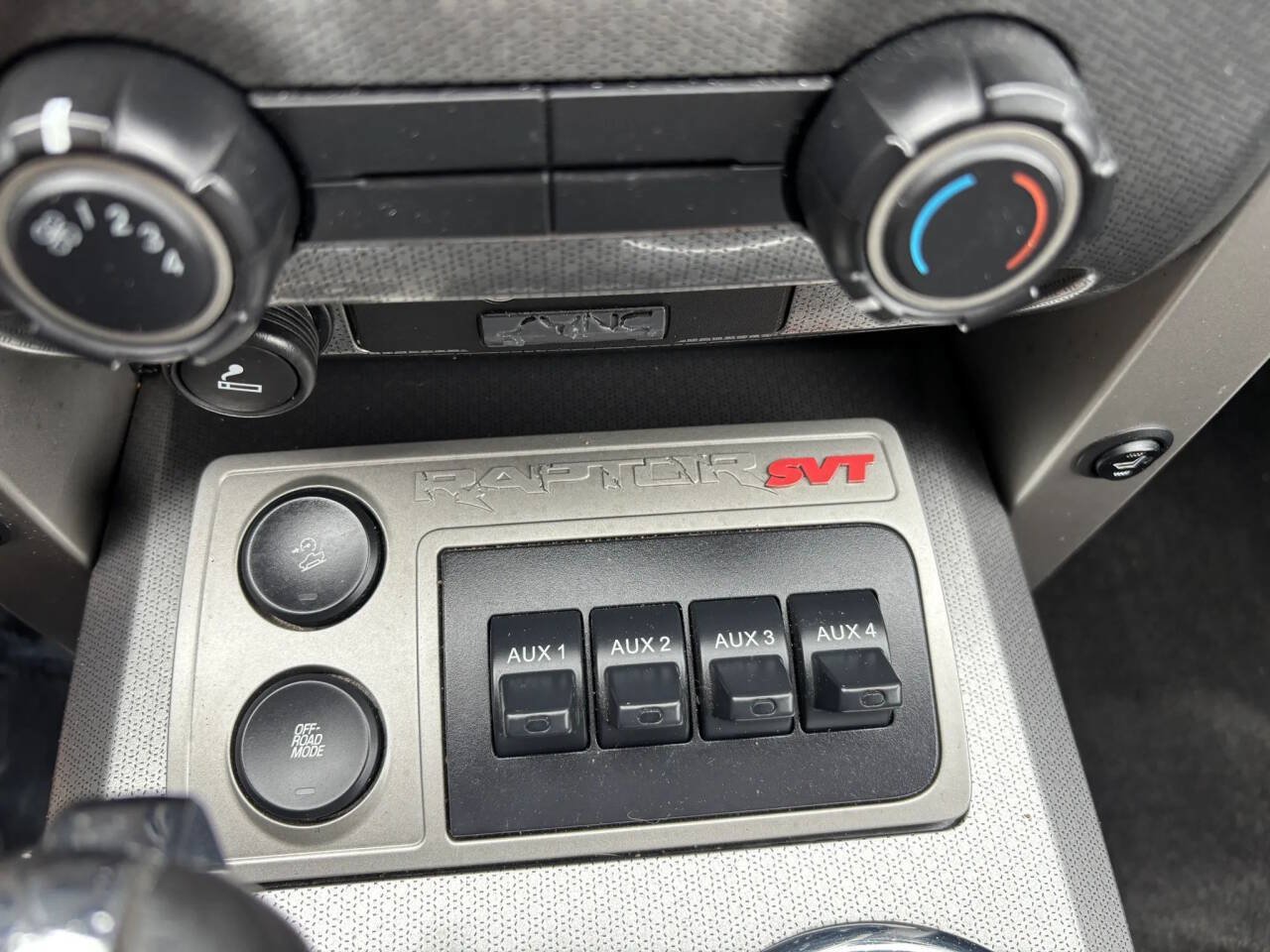 Used 2011 Ford F150 Raptor AWD/4WD image 15