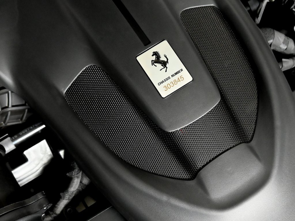 Used 2024 Ferrari Roma image 27