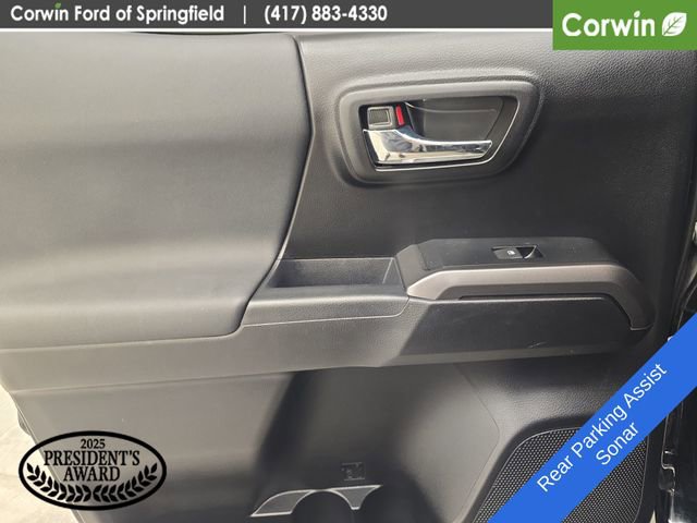 Used 2021 Toyota Tacoma TRD Sport w/ Technology Package RWD image 18