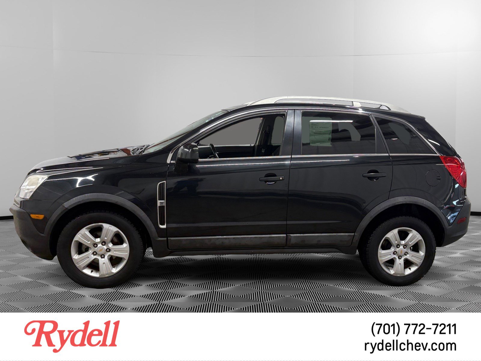Used 2014 Chevrolet Captiva Sport LS FWD image 2
