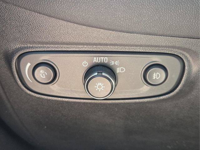 Used 2020 Chevrolet Equinox LT FWD image 29