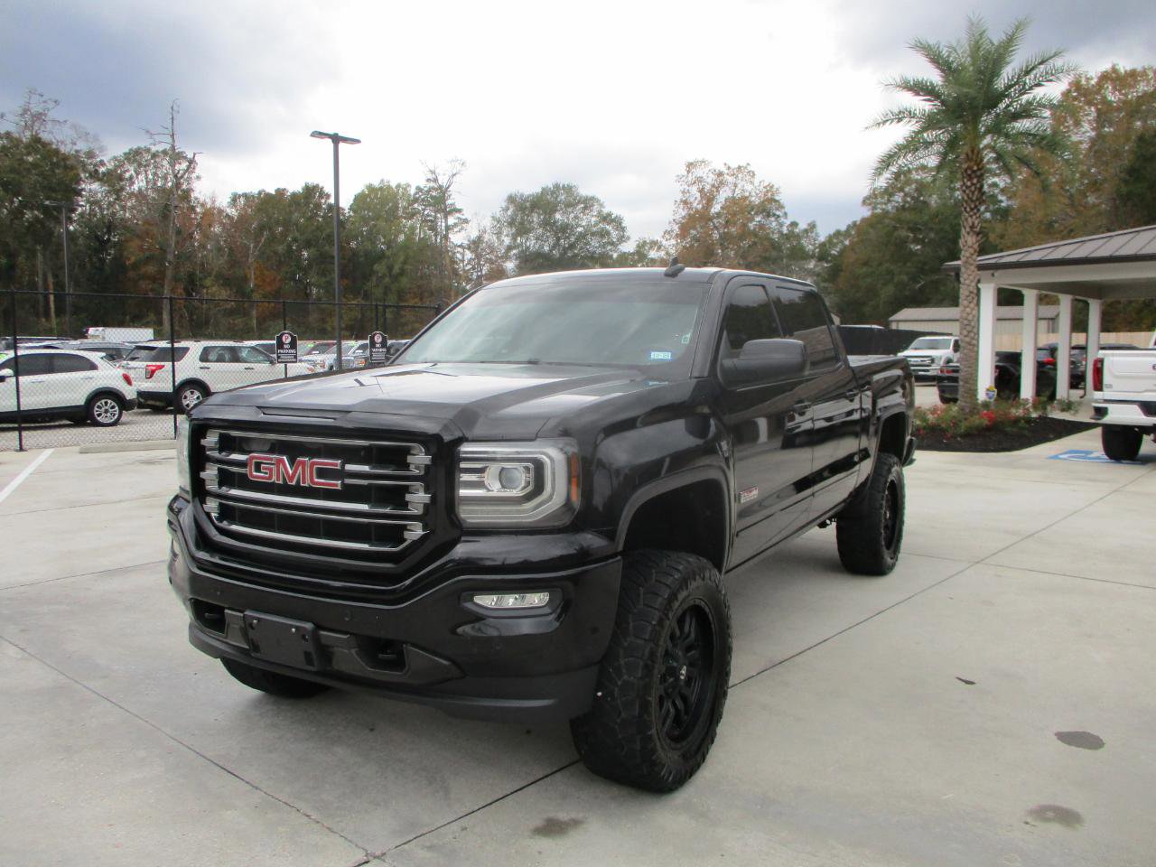 Used 2017 GMC Sierra 1500 SLT image 7