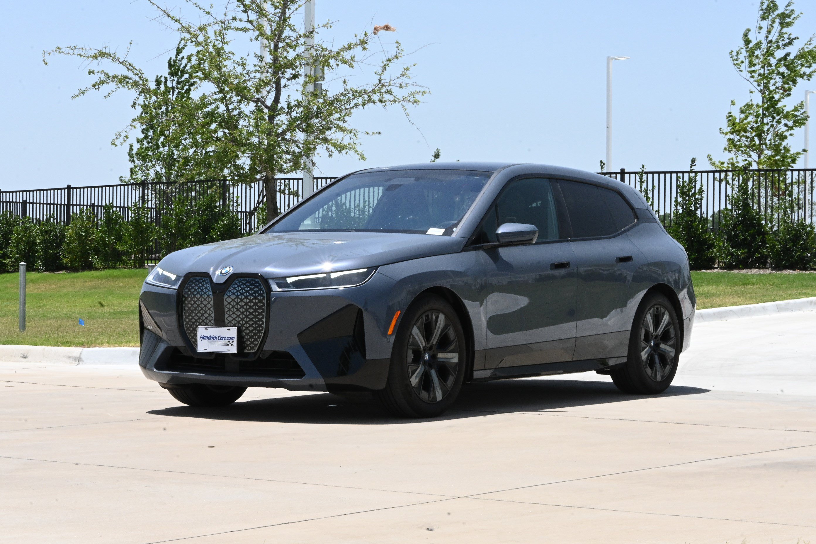 Used 2023 BMW iX M60 w/ Executive Package AWD/4WD image 5