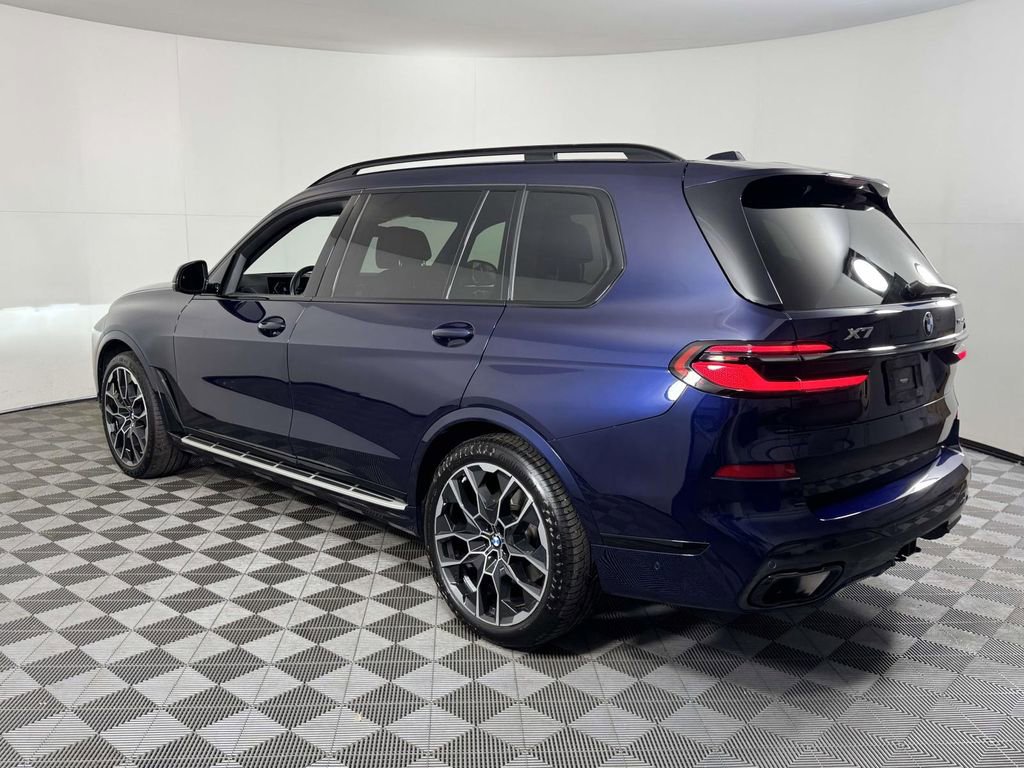 Used 2024 BMW X7 xDrive40i w/ Executive Package AWD/4WD image 8