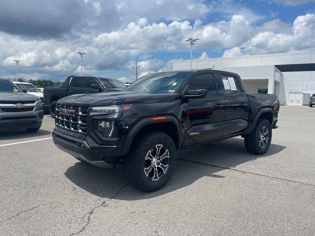 Used 2023 GMC Canyon AT4 w/ AT4 Premium Package AWD/4WD image 3