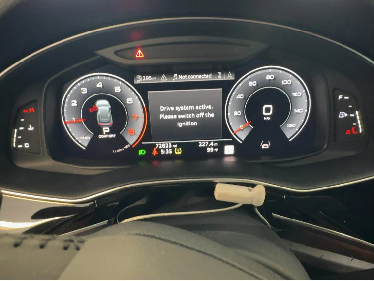 Used 2019 Audi Q8 Premium Plus w/ Premium Plus AWD/4WD image 9