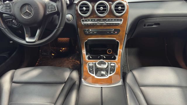 Used 2017 Mercedes-Benz GLC 300 4MATIC Coupe image 17