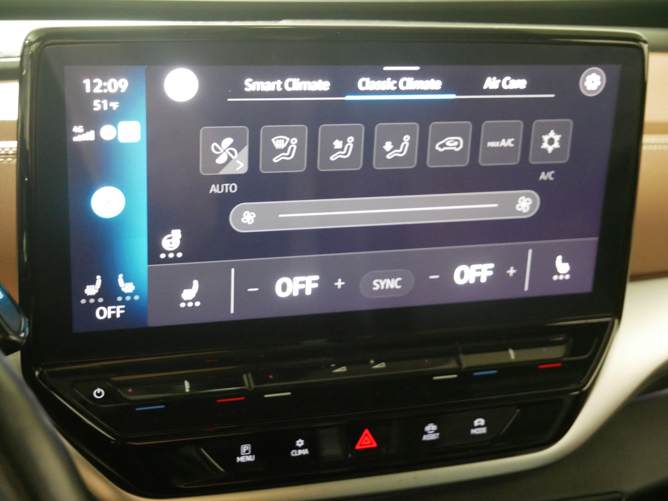 Certified 2021 Volkswagen ID.4 Pro S w/ Gradient Package image 23