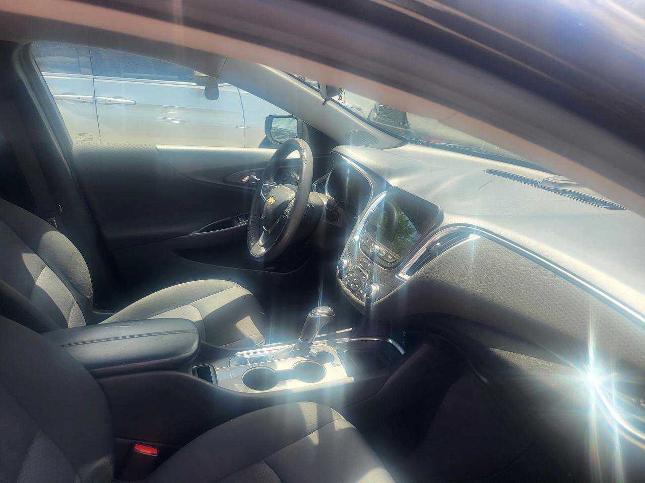 Used 2020 Chevrolet Malibu LT FWD image 12