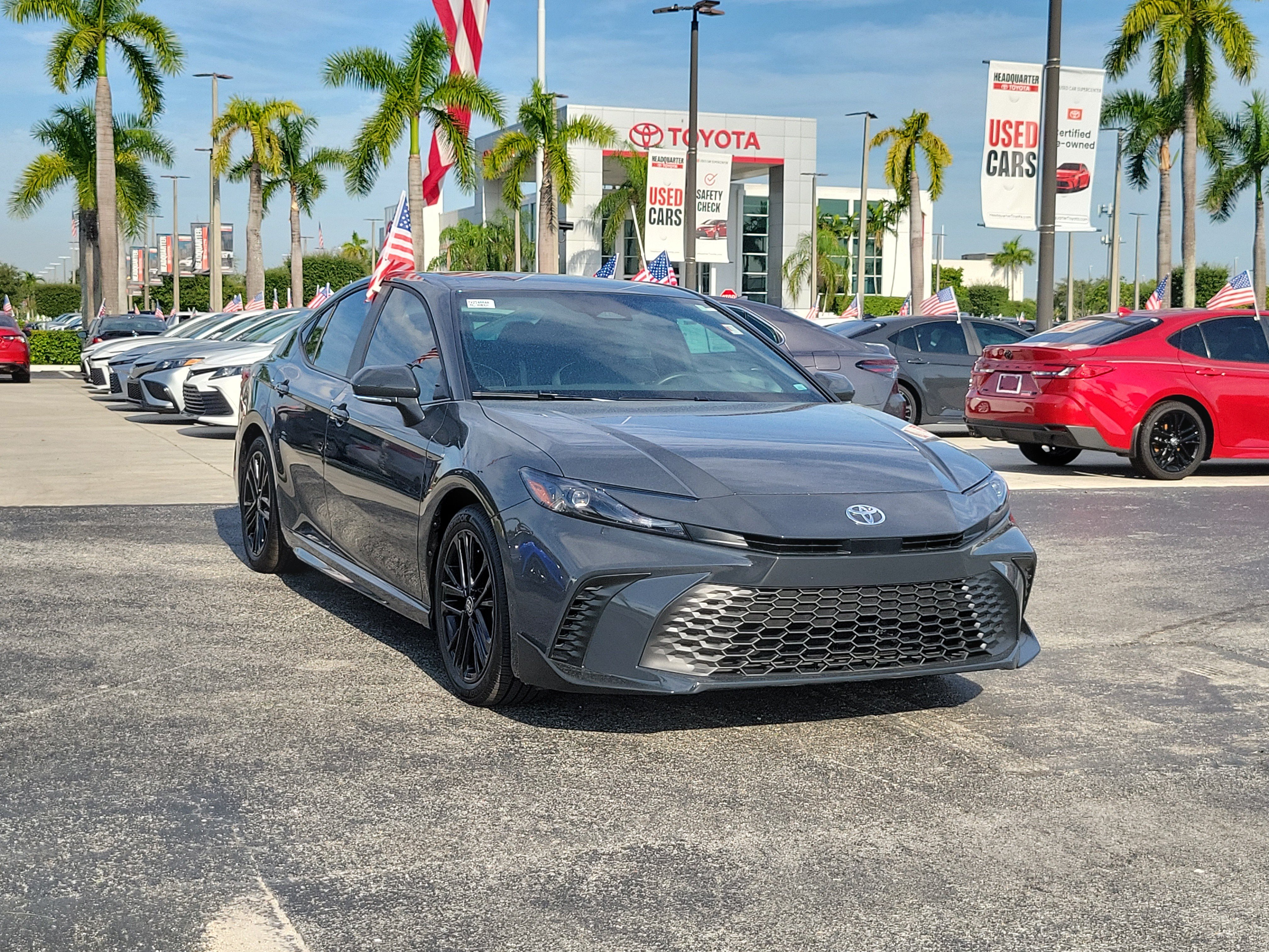 Used 2026 Toyota Camry SE FWD image 2
