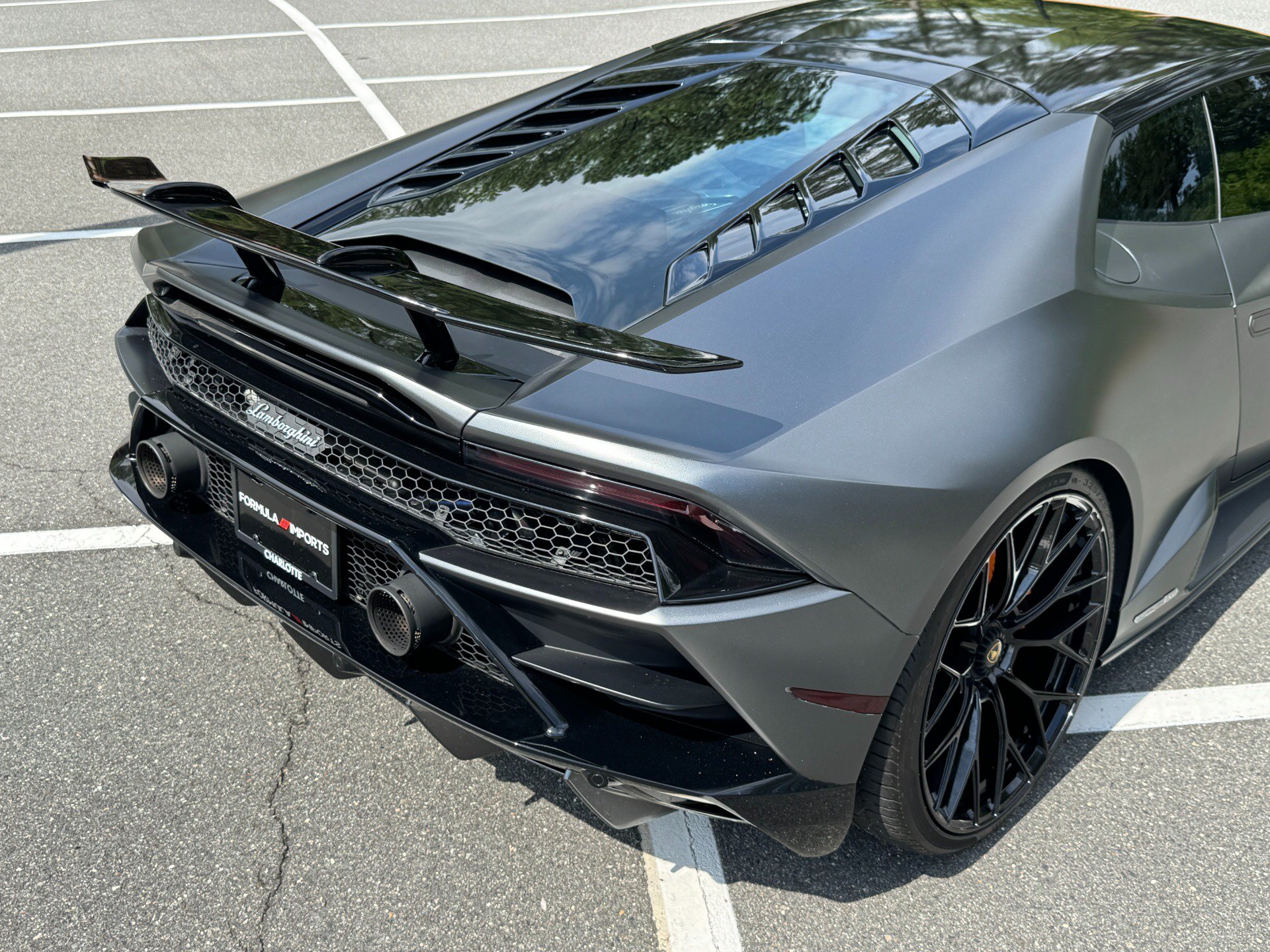 Used 2020 Lamborghini Huracan EVO AWD/4WD image 24