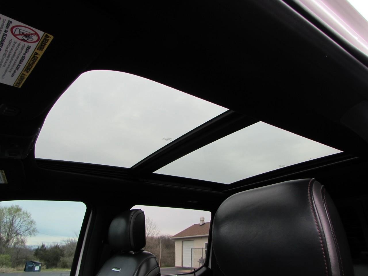 Used 2022 Ford F250 Platinum w/ Tremor Off-Road Package image 34