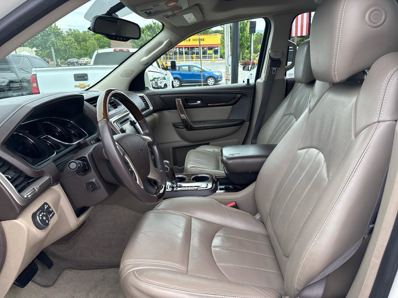 Used 2014 GMC Acadia Denali FWD image 16