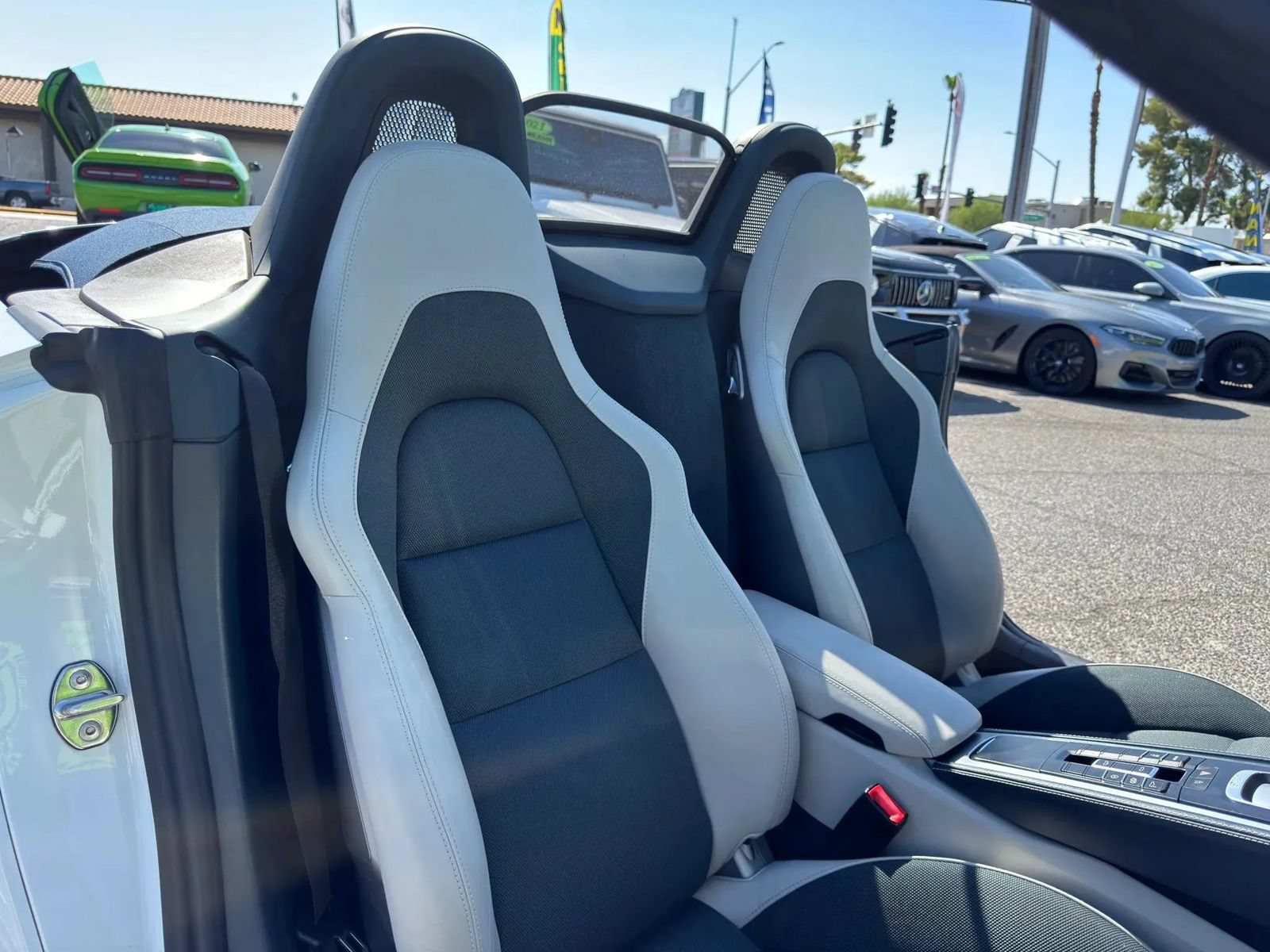 Used 2020 Porsche 718 Boxster RWD image 16