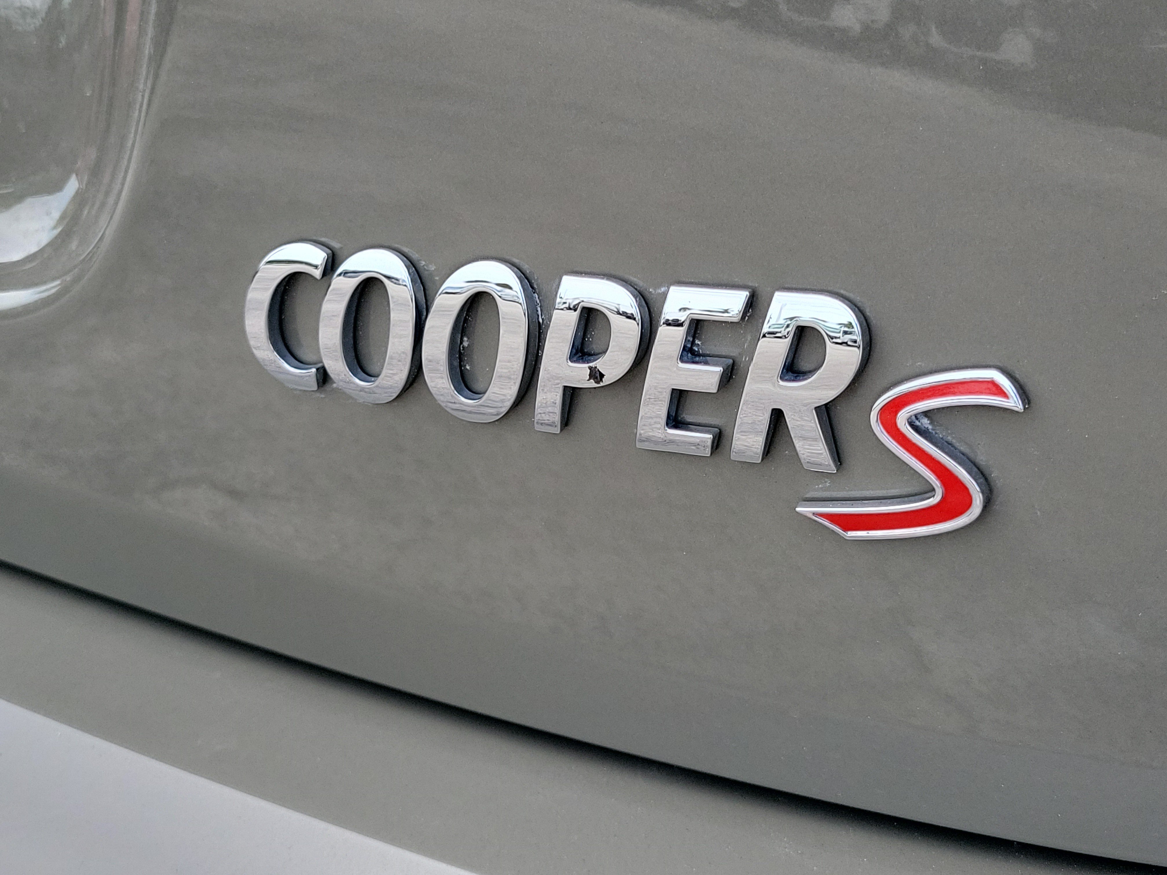 Used 2019 MINI Cooper S w/ Signature Upholstery Package FWD image 11