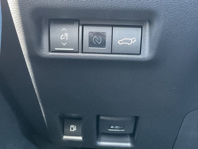 New 2026 Toyota RAV4 XSE AWD/4WD image 32