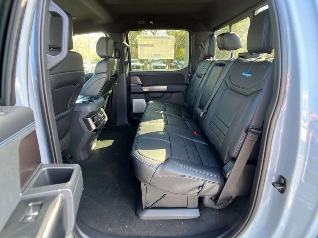 New 2026 Ford F350 Platinum image 32