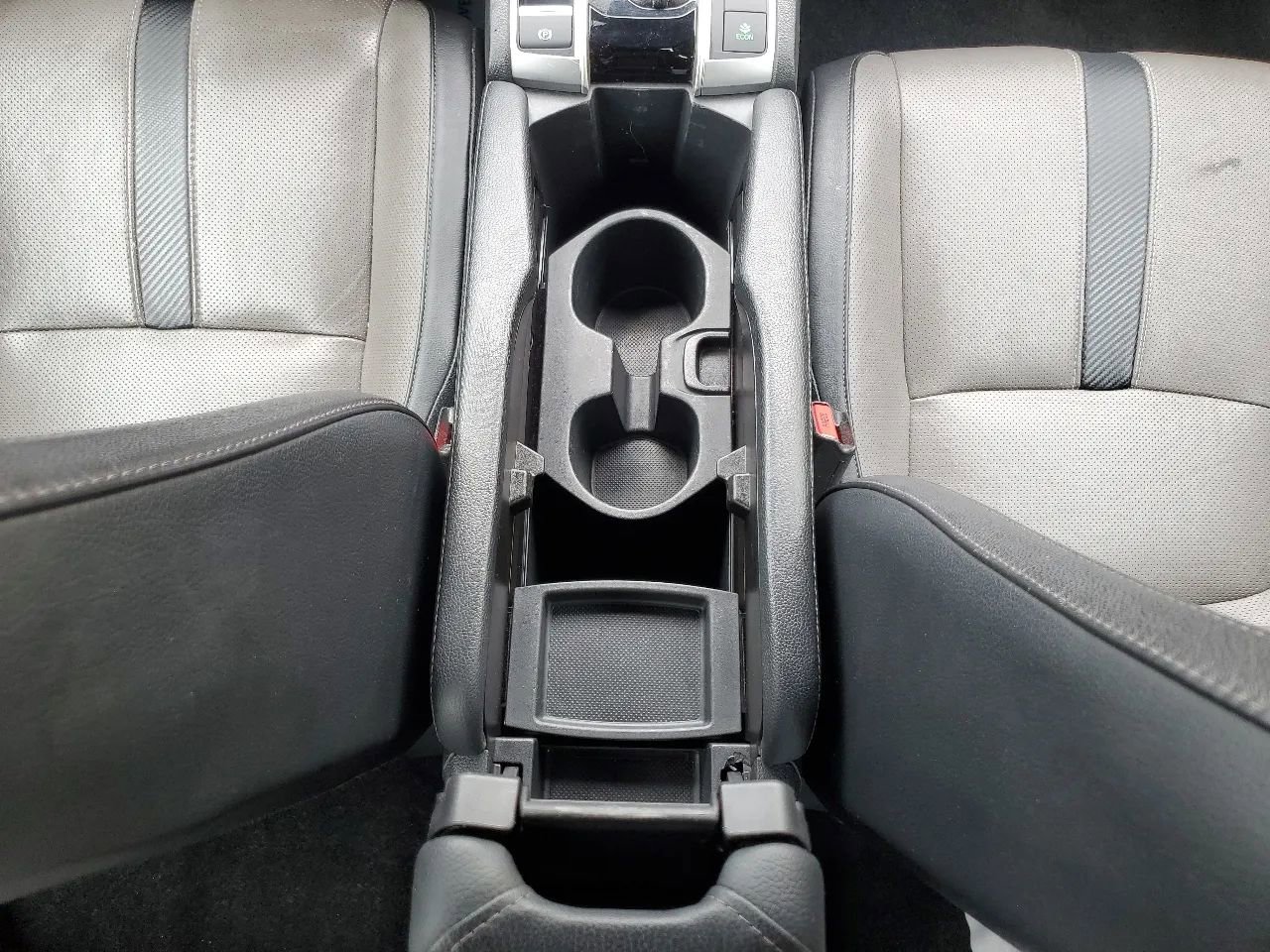 Used 2017 Honda Civic Touring image 37