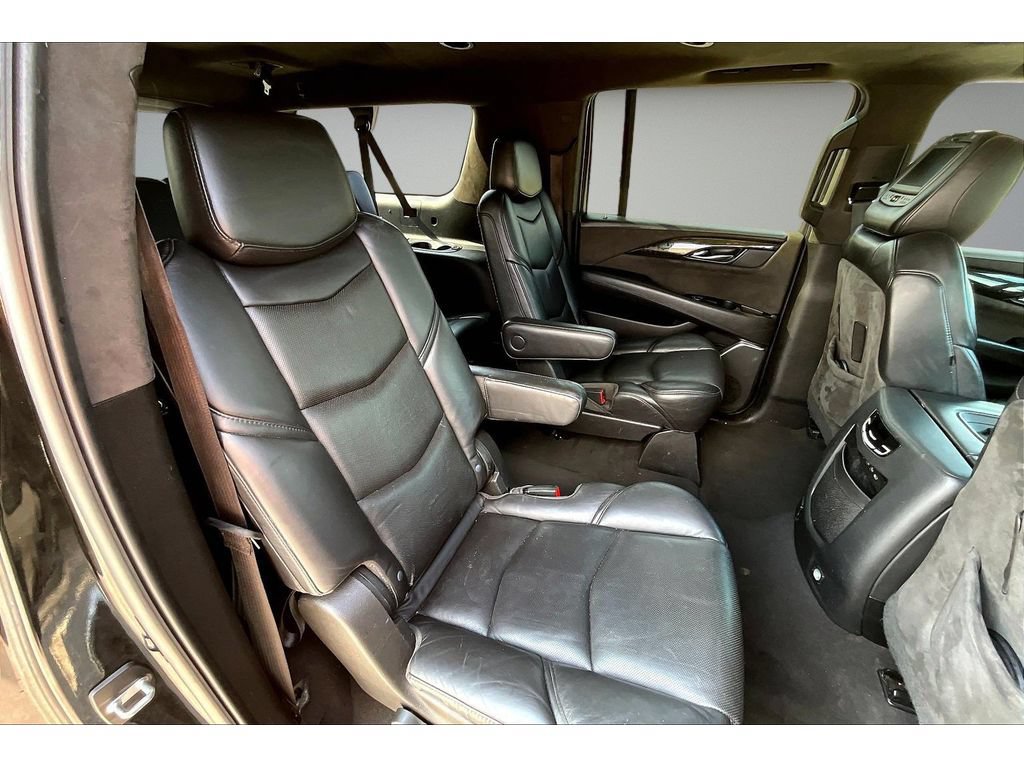 Used 2019 Cadillac Escalade ESV Platinum AWD/4WD image 41