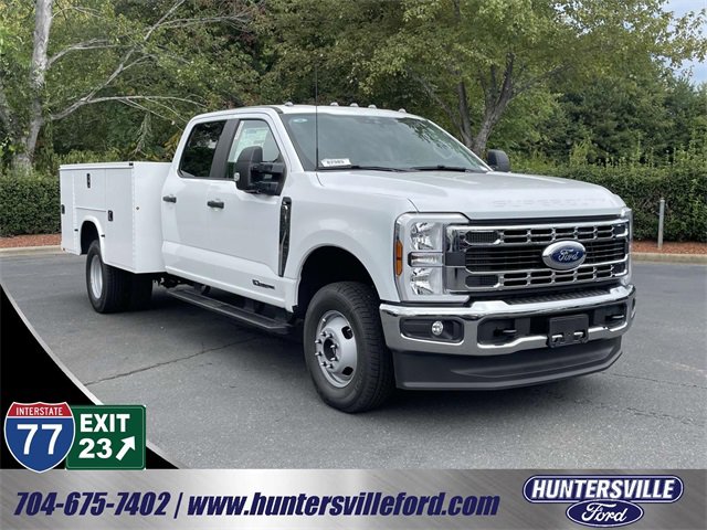 New 2025 Ford F350 XL w/ XL Chrome Package