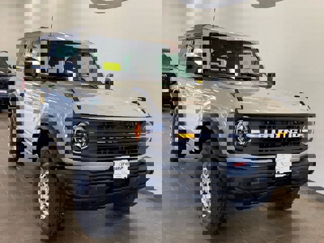 New 2025 Ford Bronco 2-Door image 2