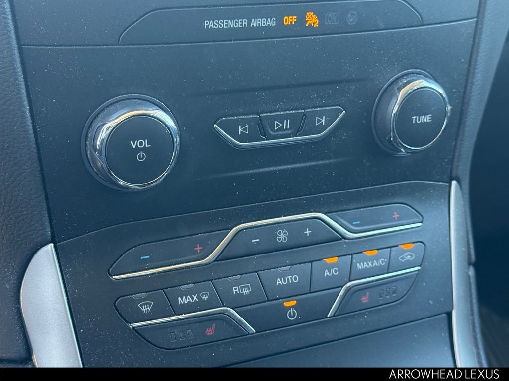 Used 2019 Ford Edge SEL w/ Equipment Group 201A image 19