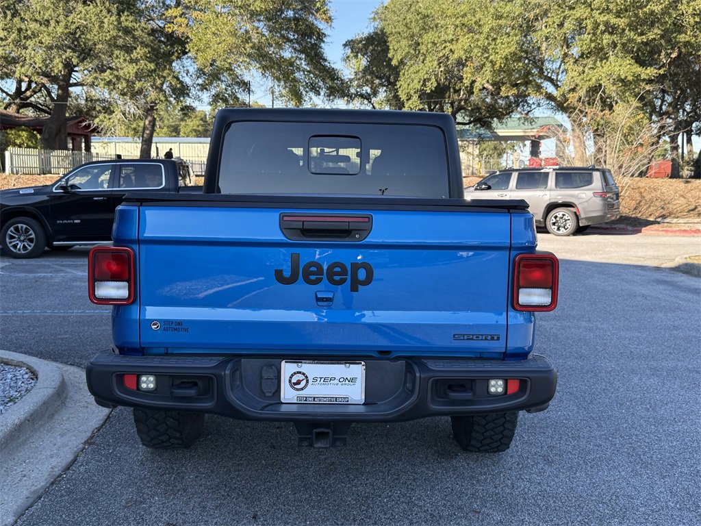 Used 2021 Jeep Gladiator Sport image 6