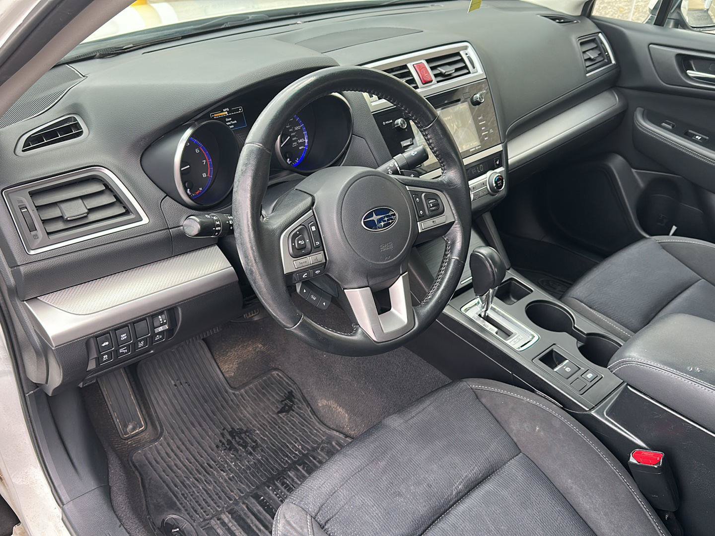 Used 2015 Subaru Legacy 2.5i Premium AWD/4WD image 5