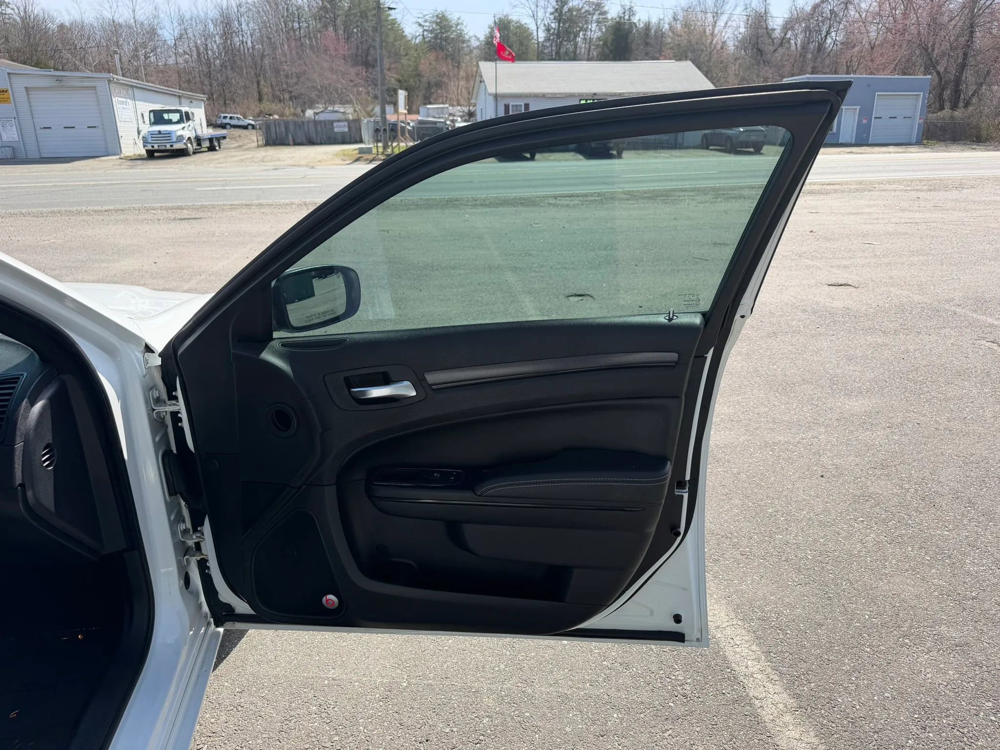 Used 2016 Chrysler 300 S image 16