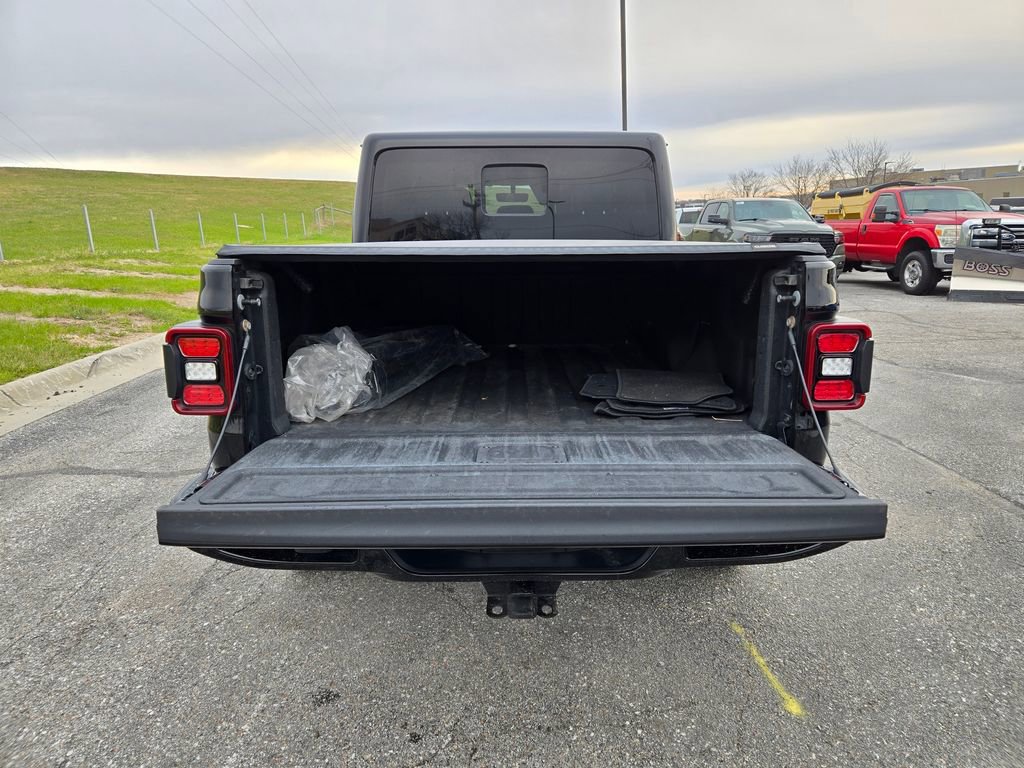 Used 2021 Jeep Gladiator Overland image 33