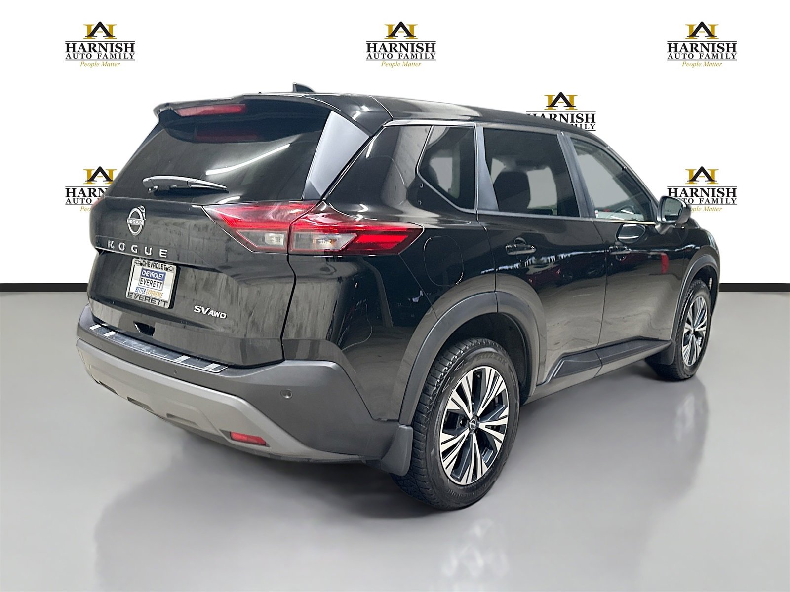 Used 2023 Nissan Rogue SV image 5