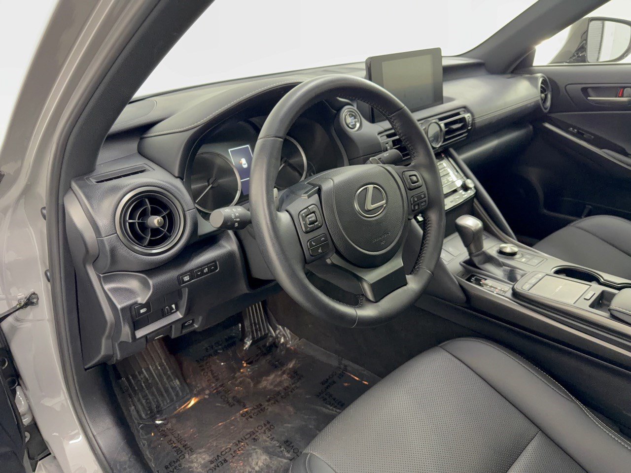 Certified 2025 Lexus IS 350 F Sport w/ Accessory Package RWD image 4