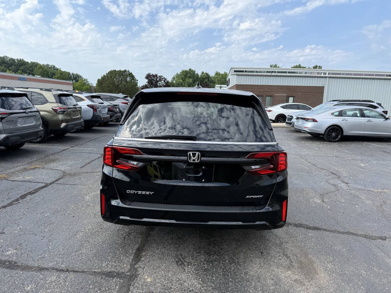 Used 2025 Honda Odyssey Sport-L image 7